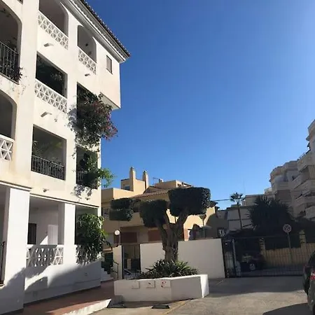 Encantador Residencial Con Piscina Apartment