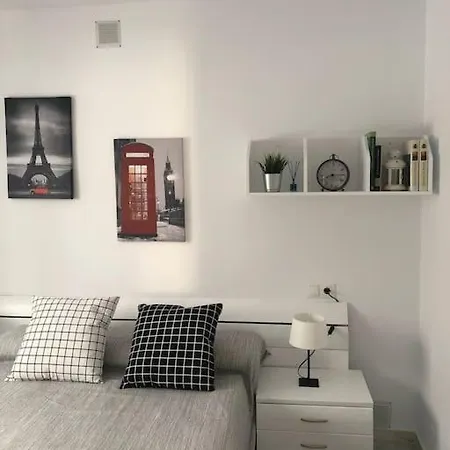 Encantador Residencial Con Piscina Apartment